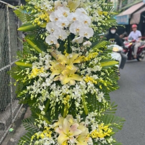 Kệ Hoa Chia Buồn Set 14